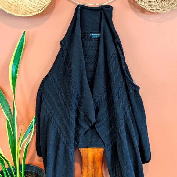 Sleeveless cardigan - Picture 1 of 2